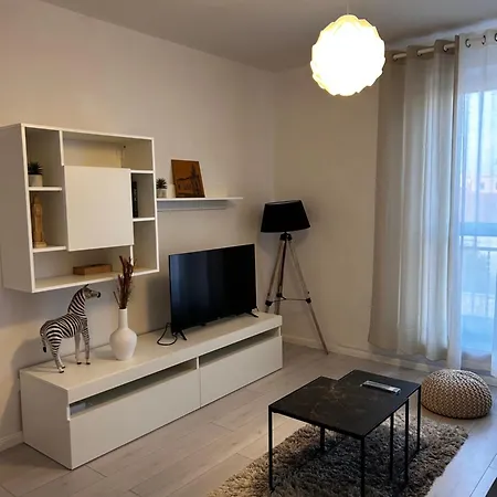 Lori Apartman Zára